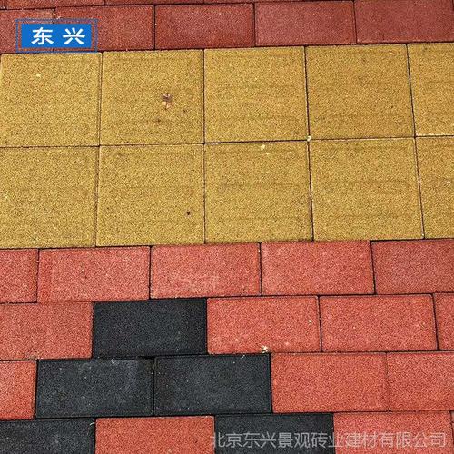 陶瓷透水磚 200×100規(guī)格的室外滲水磚及其工廠生產(chǎn)綜述